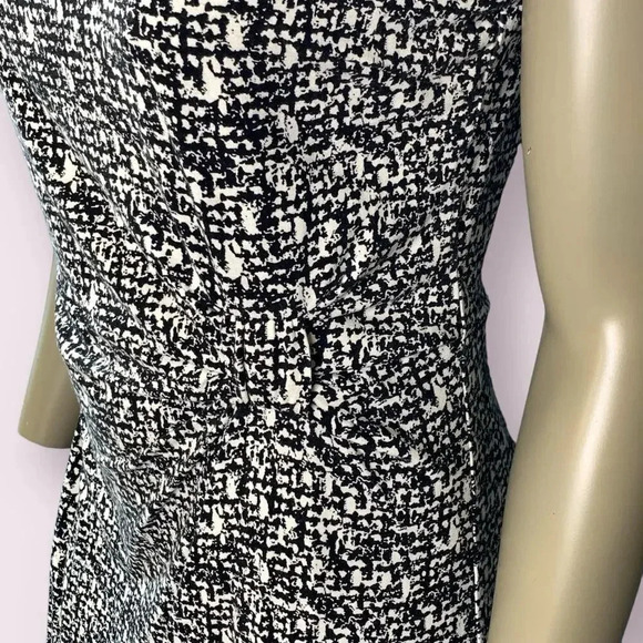 Ann Taylor Sleeveless Ruched Shift Casual Dress Stretch Size 10 Black and White - Picture 9 of 16